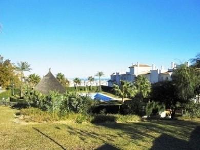 Apartamento con 2 dormitorios se vende en Benalmadena Costa, Costa del Sol