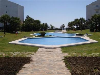Apartamento con 3 dormitorios se vende en Marbella, Costa del Sol