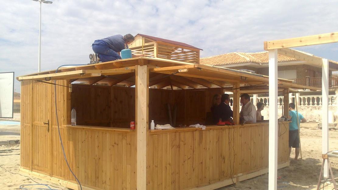 Fabricacion  de chiringuitos  de playa
