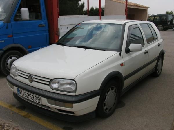 VOLKSWAGEN GOLF 1.8 GTI 115 CV 5 PUERTAS