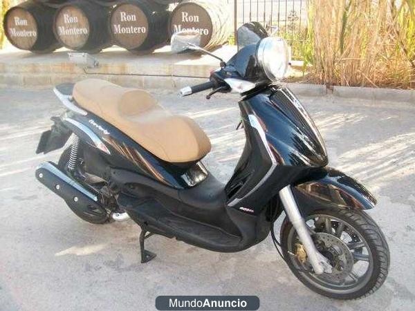 Piaggio Beverly 400 TOURER