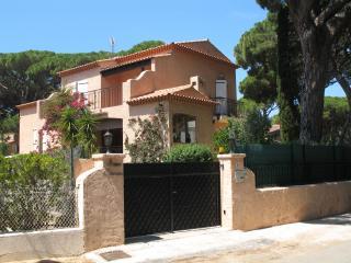 Villa : 6/6 personas - piscina - junto al mar - hyeres  var  provenza-alpes-costa azul  francia