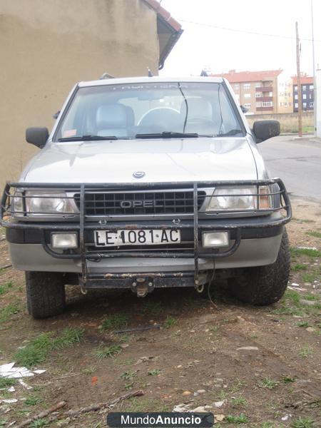 Opel Frontera, 2. 8