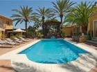 Chalet con 8 dormitorios se vende en Estepona, Costa del Sol - mejor precio | unprecio.es