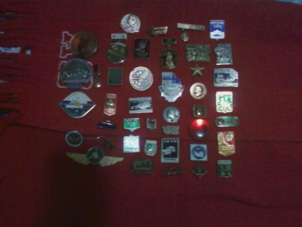 COLECCION    DE   INSIGNIAS    DE  LA   EX  URSS