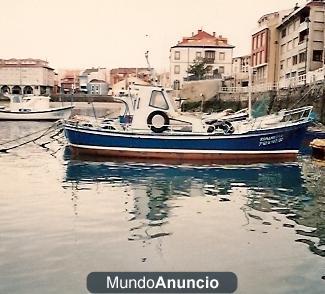 Embarcación disponible en el puerto de Luanco (Gozón) - Asturias