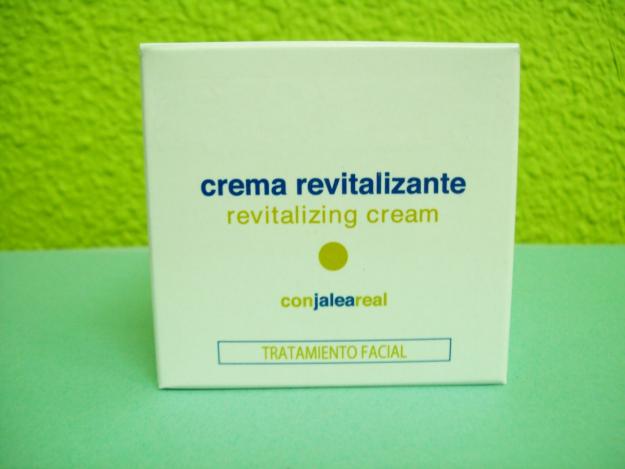 CREMA REVITALIZANTE CON JALEA REAL 50 ML NUEVO LAUMAR COSMETICS