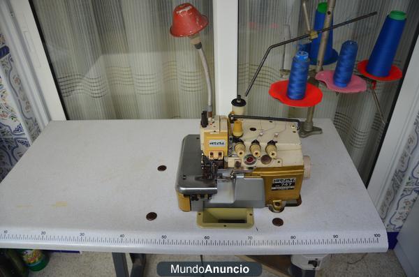 Maquina de coser tipo OBERLOKC marca SIRUBA