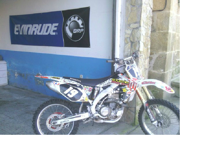 se vende honda cr 450 seminueva