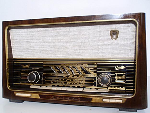 RADIO ANTIGUA GRAETZ DE 1956. GARANTIA DE 1 AÑO. VEAN NUESTRA TIENDA DE RADIOS ANTIGUAS.