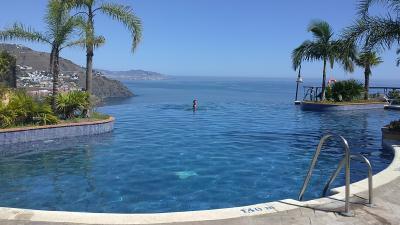 House 2 terraces. 2 Pools,sea & mountain