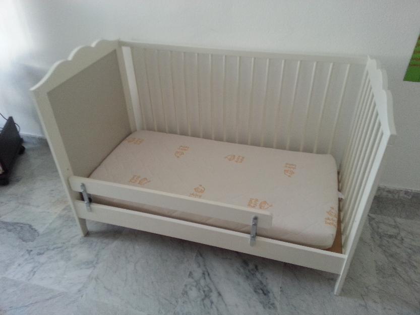 Cuna / cama blanca Ikea