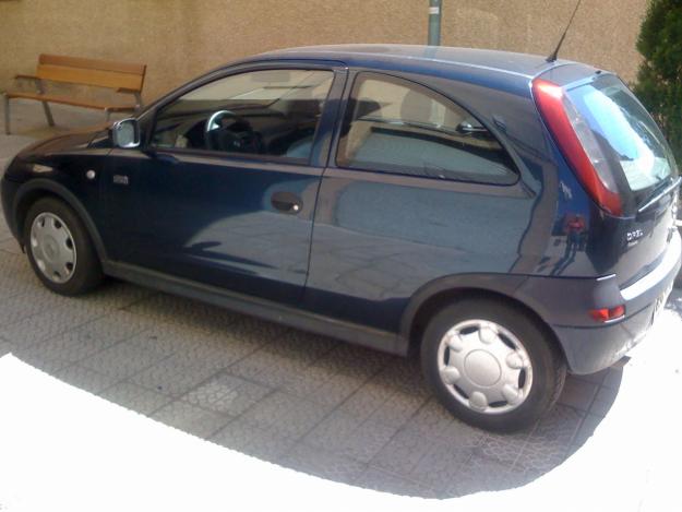 Opel corsa 1.4 SRI por 3900€
