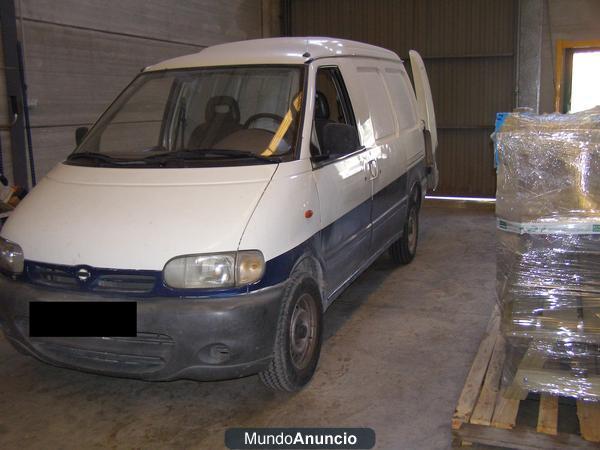 VENTA NISSAN VANETTE CARGO 2.3D + REGALO PARA OTRA PIEZAS