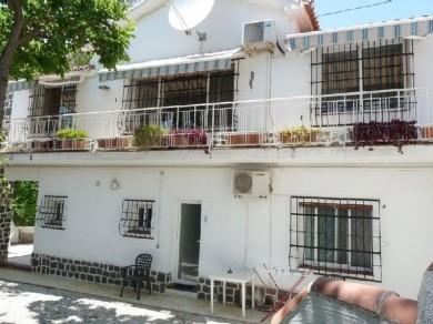 Chalet con 8 dormitorios se vende en Torremolinos, Costa del Sol