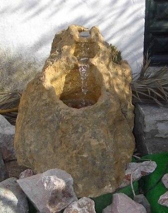 FUENTE DECORATIVA PIEDRA NATURAL ROCA ALBERO