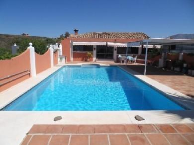 Chalet con 4 dormitorios se vende en Mijas Costa, Costa del Sol
