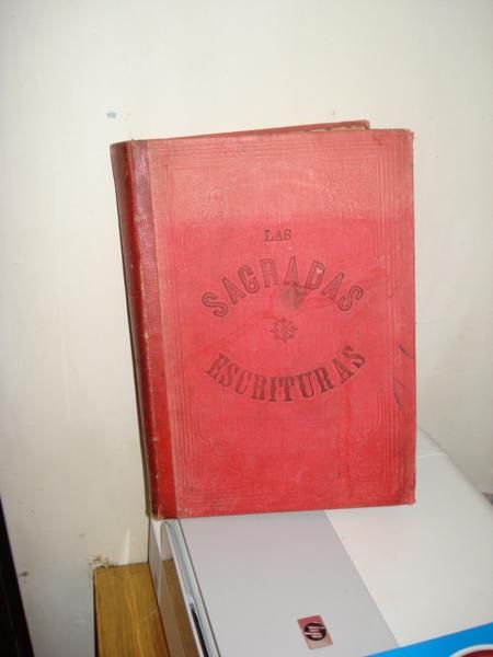 biblia del año 1882 traducida al español   antigua  traduccion de los originales  hebreo y griego