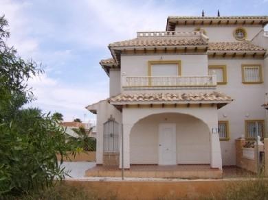 Adosado con 2 dormitorios se vende en Campoamor, Costa Blanca