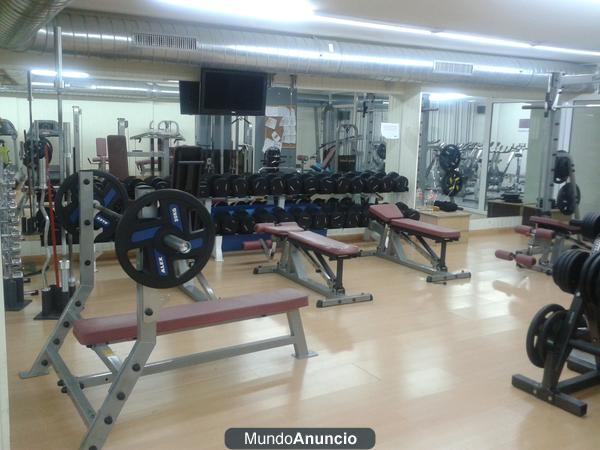 vendo maquinaria musculacion y cardio