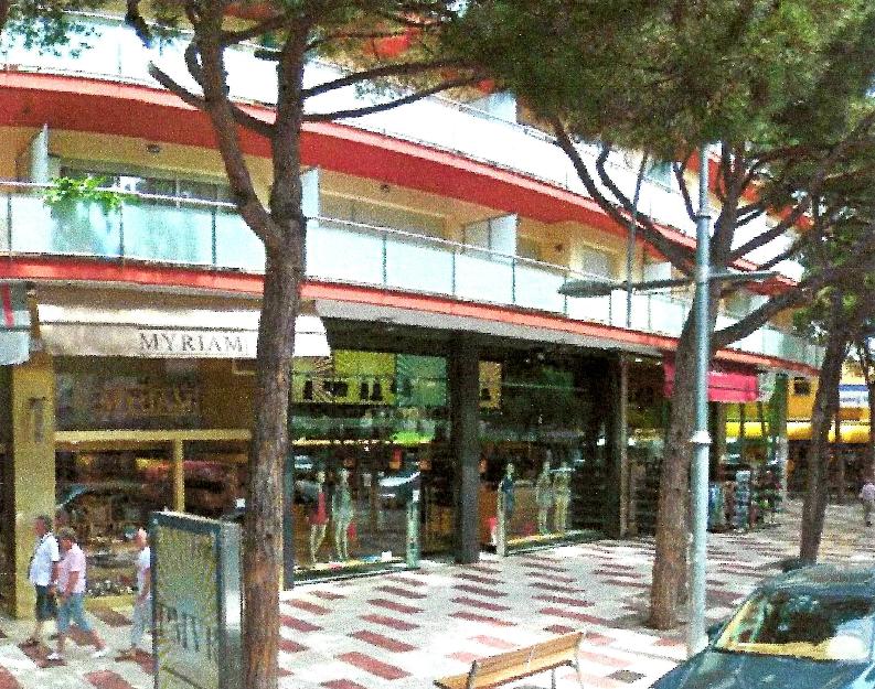 Piso MUY CENTRICO en la avenida principal de Platja d'Aro