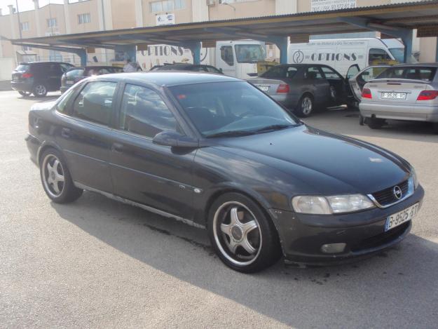 OPEL VECTRA 2.5 V6 170CV