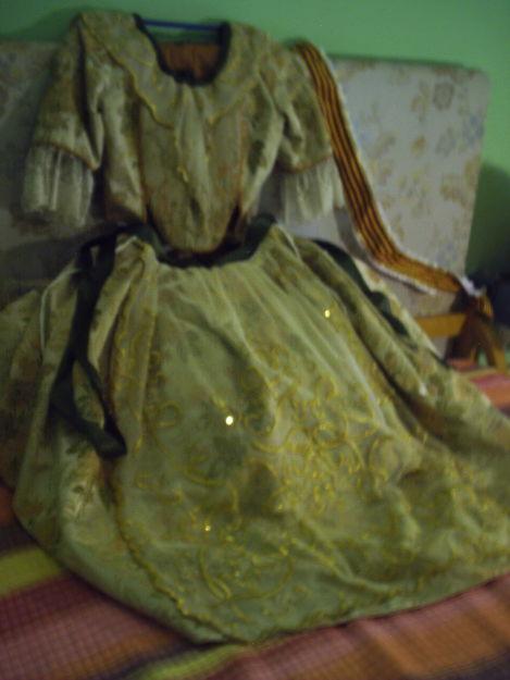 VENDO TRAJE DE FALLERA. ( T :46/48 )