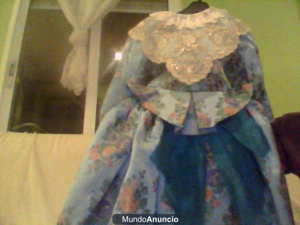 VENDO TRAJE DE FALLERA NIÑA