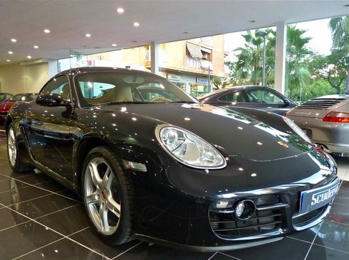 Porsche Cayman 2.7