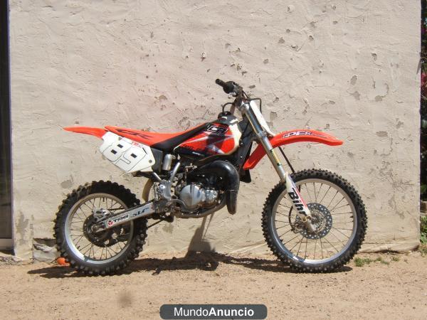 Se vende honda cr 85cc 2t! de competicion!