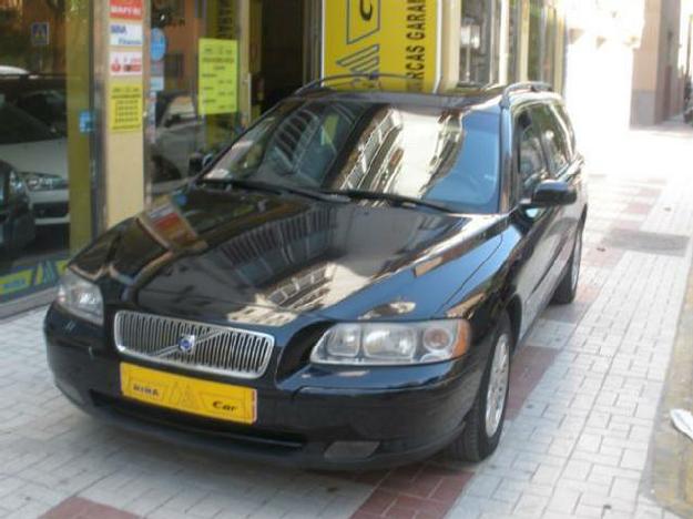Volvo V70 2.4 Kinetic - Tapicería Mixta(cuero Y Tela), '05