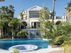Chalet con 6 dormitorios se vende en Marbella, Costa del Sol - mejor precio | unprecio.es