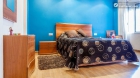 Rooms available - Cosy 3-bedroom apartment in lively Quatre Carreres - mejor precio | unprecio.es