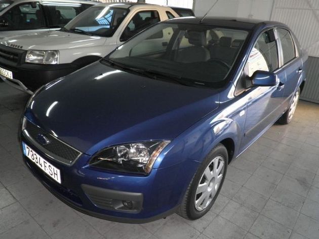 FORD FOCUS 1.6 TREND