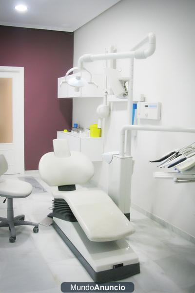 VENDO SILLON DENTAL SIRONA POQUISIMO USO EN PERFECTO ESTADO 9400€