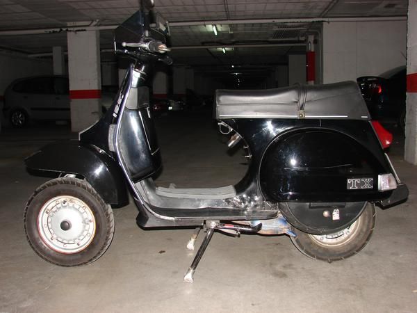 VESPA TX 200 NEGRO BRILLANTE EN TORREMOLINOS
