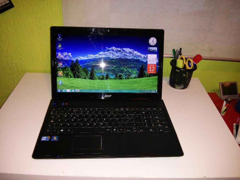 Portátil Acer Aspire 5742