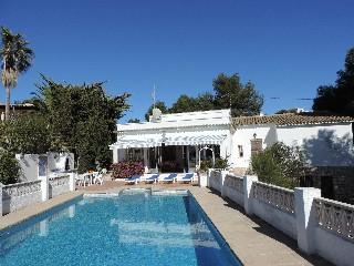 Bonita casa 6 personas, a 100m de la magnifica cala Baladrar, piscina privada