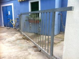 Puertas de hierro galvanizadas