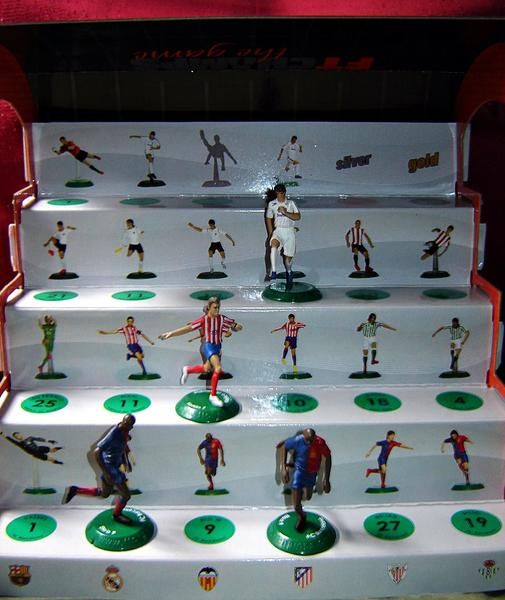 FTCHAMPS:  GRADA  CON FUTBOLISTAS    SIN ESTRENAR