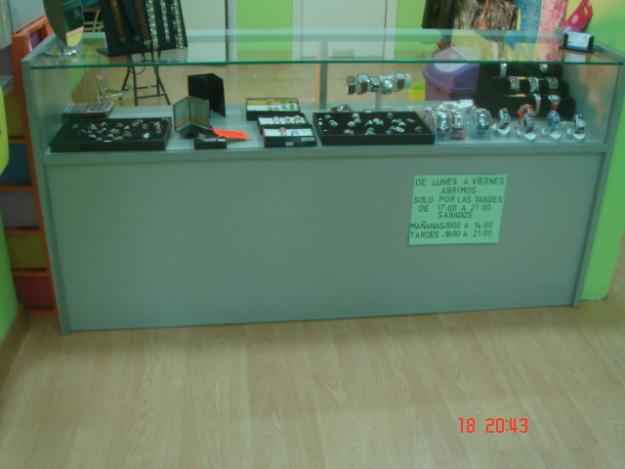 VENDO MOBILIARIO PARA TIENDA