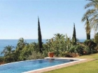 Chalet con 6 dormitorios se vende en Marbella, Costa del Sol - mejor precio | unprecio.es