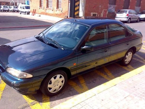 opel corsa 1.4 año 99 perfecto estado solo tiene una averia en la valvula enchega en la primera luego de plancha y pintu