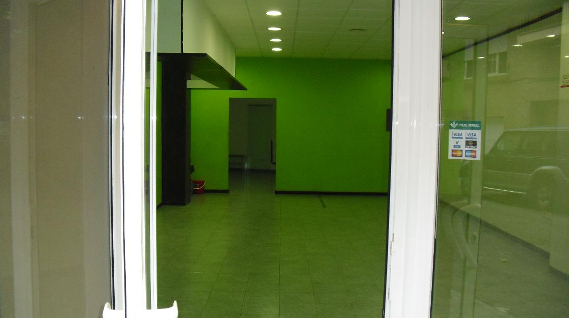 Se vende local en la vall de uxó ricardo portalés, 9