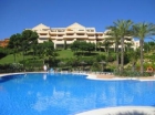 Apartamento con 2 dormitorios se vende en Benahavis, Costa del Sol - mejor precio | unprecio.es