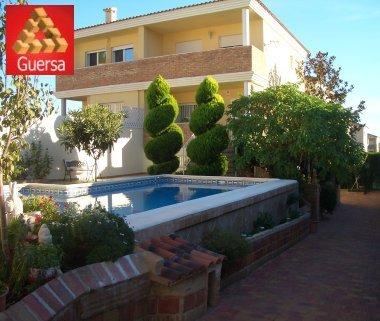 Chalet en Pobla de Vallbona (la)