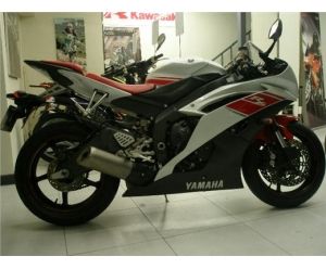 YAMAHA YZF R6R