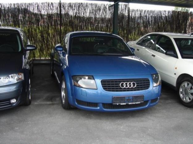 Venta de coche Audi TT 1.8 T 180 '00 en Pobra Do Caramiñal