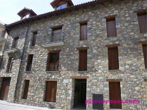 Venta de piso en Venta De Apartamento Atico En Campo Pirineo De Hue, Campo (Huesca)