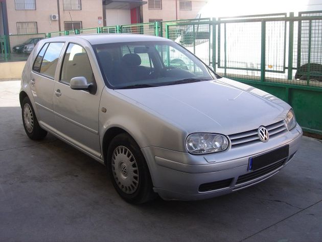 VOLKSWAGEN Golf 1.9TDI Conceptline